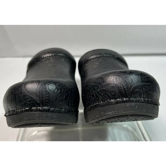 Dasnko XP 2.0 Black Floral Tooled Clogs Shoes Size 42 EU 11.5 12 US - Picture 3 of 12